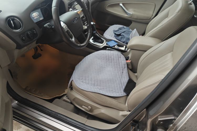 Used Ford Mondeo 2011 2.3L Luxury Model
