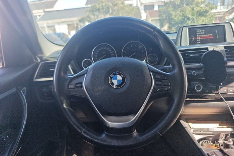 Used BMW 3 Series 2017 320Li Fashion Model
