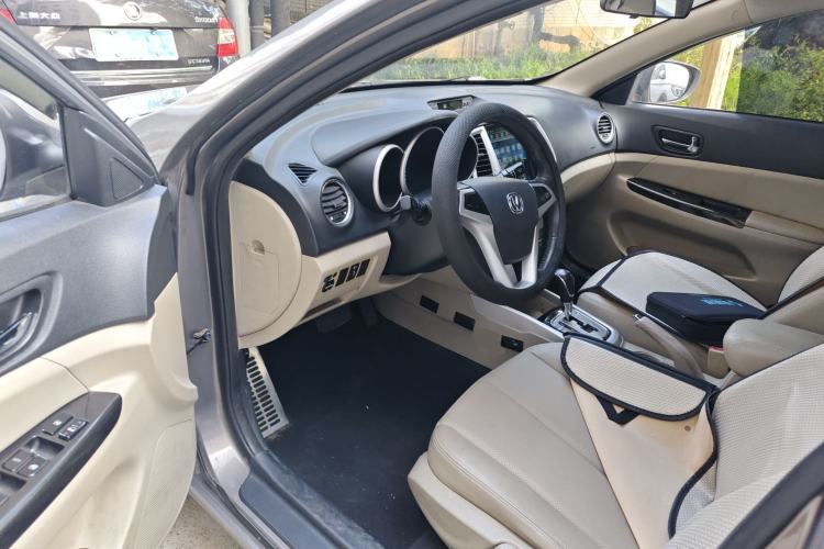 Used CHANGAN Eado 2014 1.6L Automatic Luxury Model Driver Seat