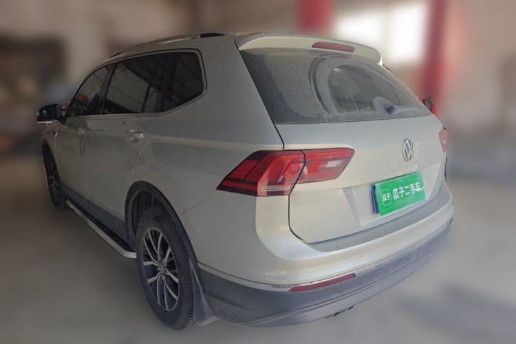 Used Volkswagen Tiguan L 2017 330TSI Automatic Two-Wheel Drive Luxury Edition
