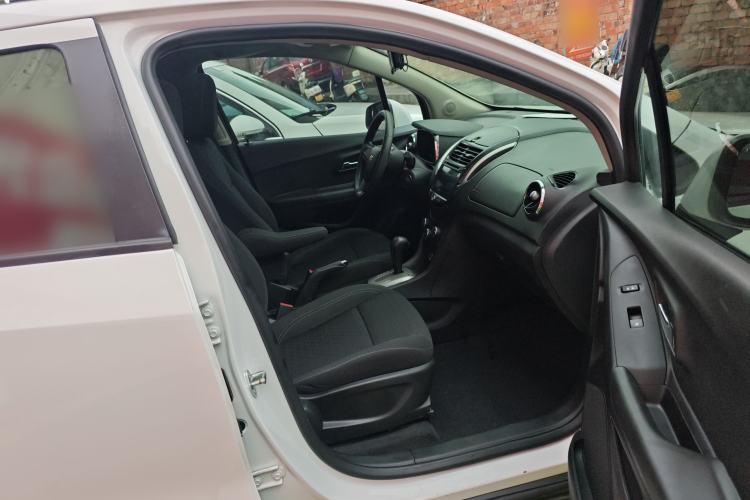 Used Chevrolet Trax 2016 1.4T Automatic Two-Wheel Drive Comfort Version with Sunroof