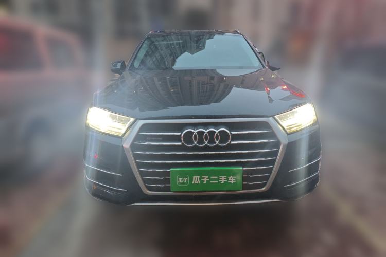 Used Audi Q7 2018 40 TFSI Comfort Model