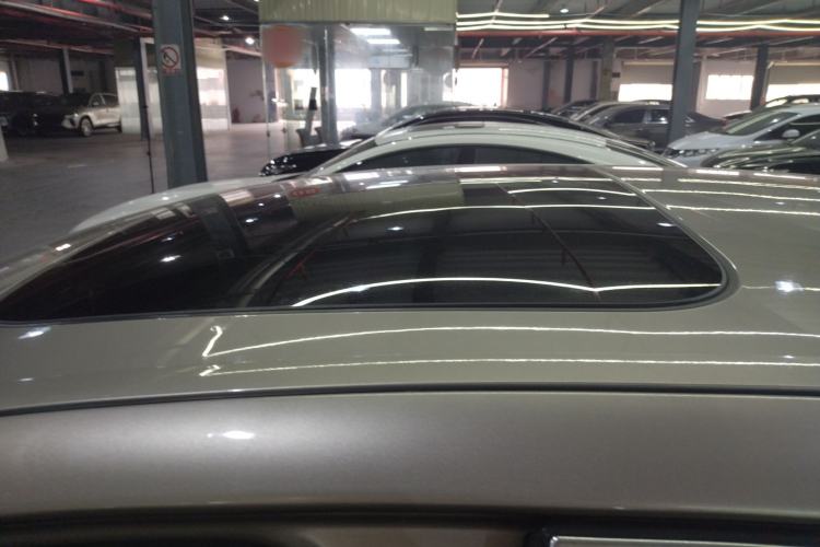 Used BMW 5 Series 2014 525Li Leading Model
