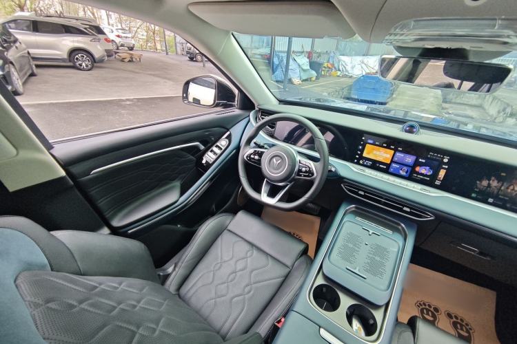 Used VOYAH FREE 2024 Ultra-Long Range Intelligent Driving Version Interior 5