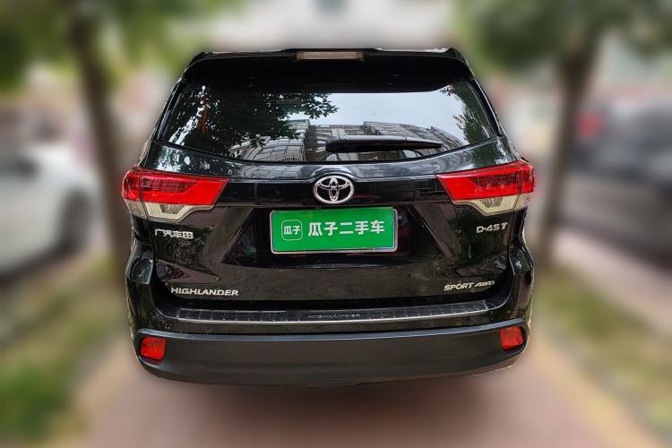 Used Toyota Highlander 2018 2.0T Four-Wheel Drive Luxury Version 7 Seats China VI Standard Rear