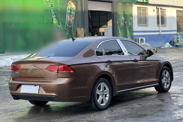 Used Volkswagen Lamando 2015 230TSI DSG Fashion Edition
