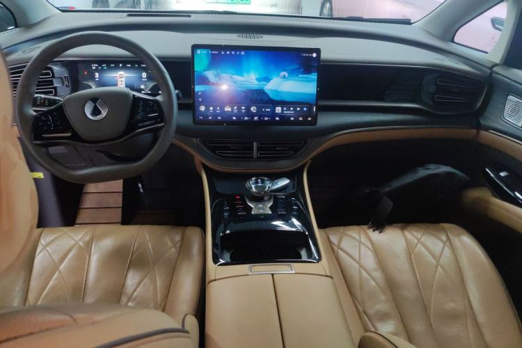 Used Denza D9 2022 DM-i 970 Four-Wheel Drive Prestige Model