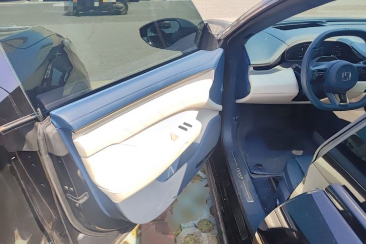 Used Zeekr 001 2025 WE Edition 95 kWh All-Wheel Drive