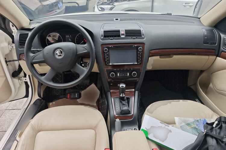 Used Skoda Octavia 2014 1.6L Automatic Yijun Edition
