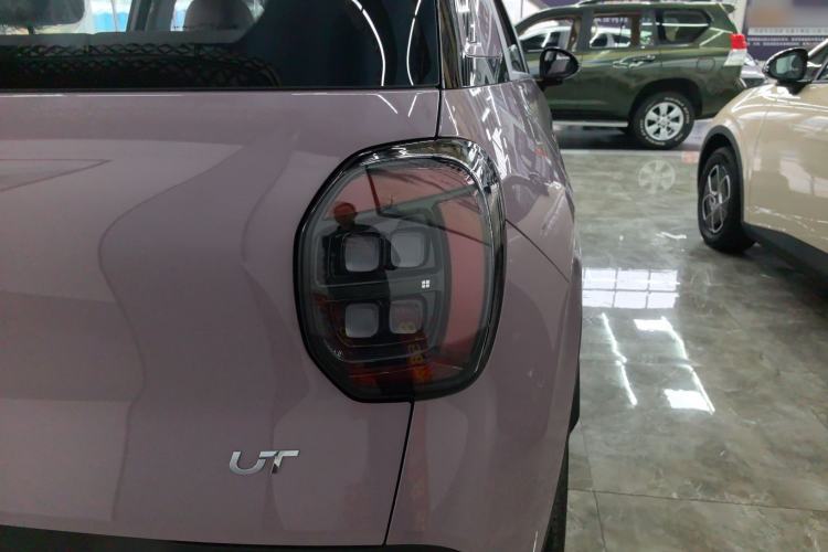 Used AION UT 2025 330 Starlight Edition
