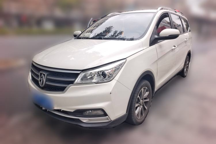 Used Baojun 730 2019 1.5L Manual Fashion Model 7-seater China VI