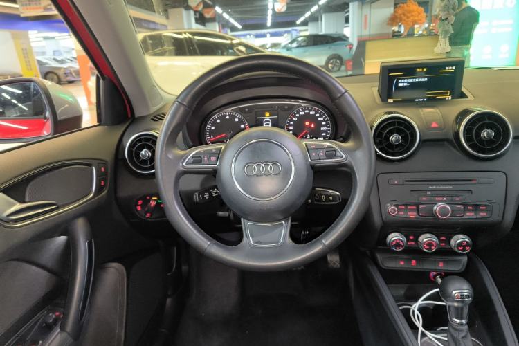 Used Audi A1 2014 30 TFSI Sportback Comfort Model
