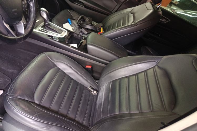 Used Ford Edge 2016 EcoBoost 245 Two-Wheel-Drive Titanium 7-Seater Left Front Seat