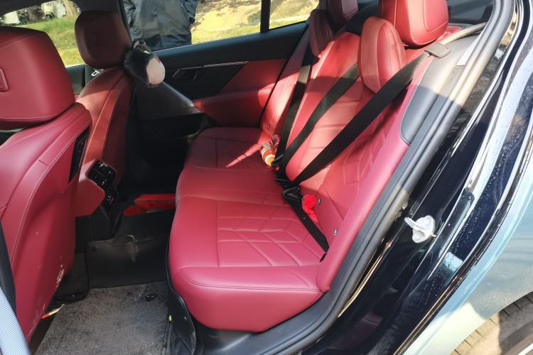 Used BMW i5 2025 eDrive 35L M Sport Package
