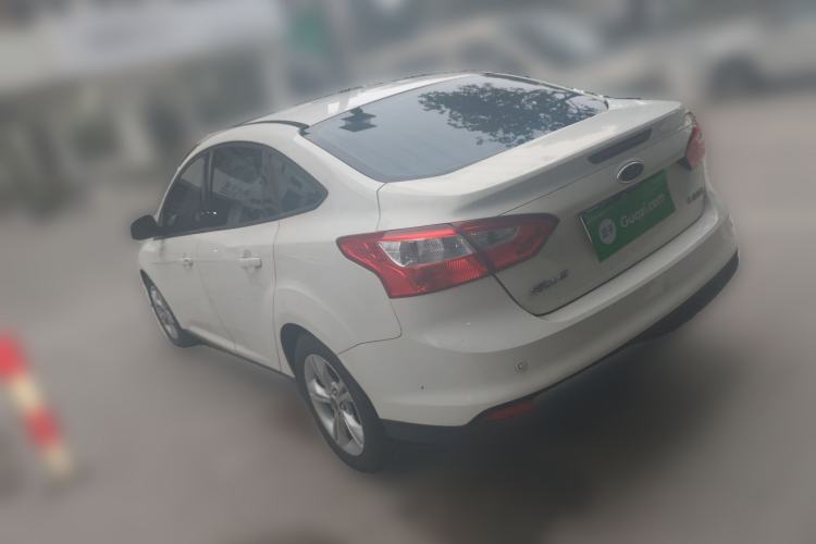 Used Ford Focus 2012 Sedan 1.6L Automatic Fashion Edition