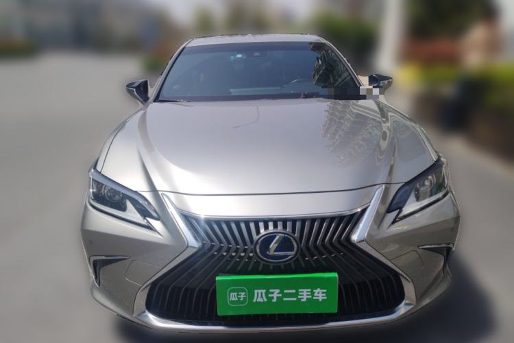 Used Lexus ES 2020 300h Premier Edition