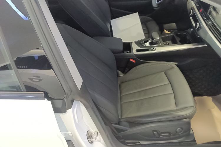 Used Audi A5 2021 Sportback 40 TFSI Fashionable and Dynamic Model Right Front Seat