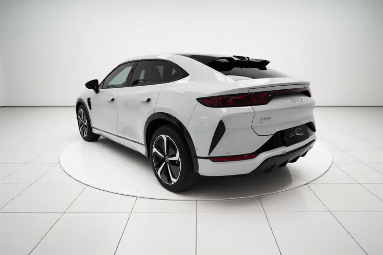 Used BYD Song L EV 2025 Intelligent Driving Version 662 km LiDAR Excellence Edition
