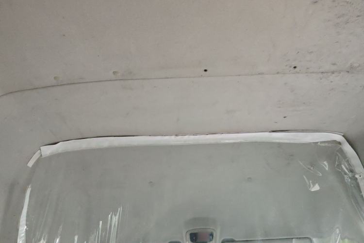 Used JAC Group Sunray 2018 2.7T 5-Series National Emission Standard V Star Express High-Roof Headliner