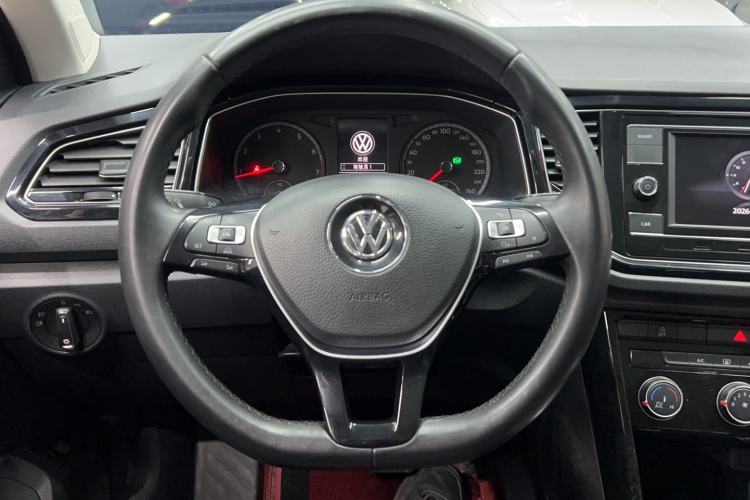 Used Volkswagen T-ROC 2018 280TSI DSG Two-Wheel-Drive Comfort Version China V Standard