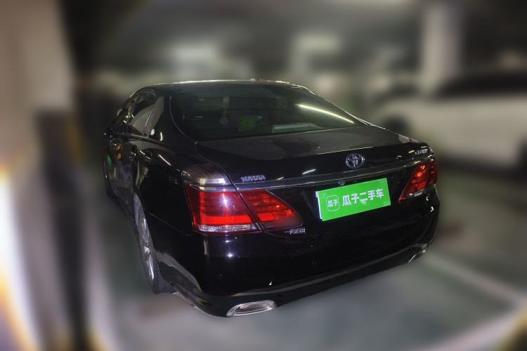 Used Toyota Crown 2012 2.5L Royal Leather Edition
