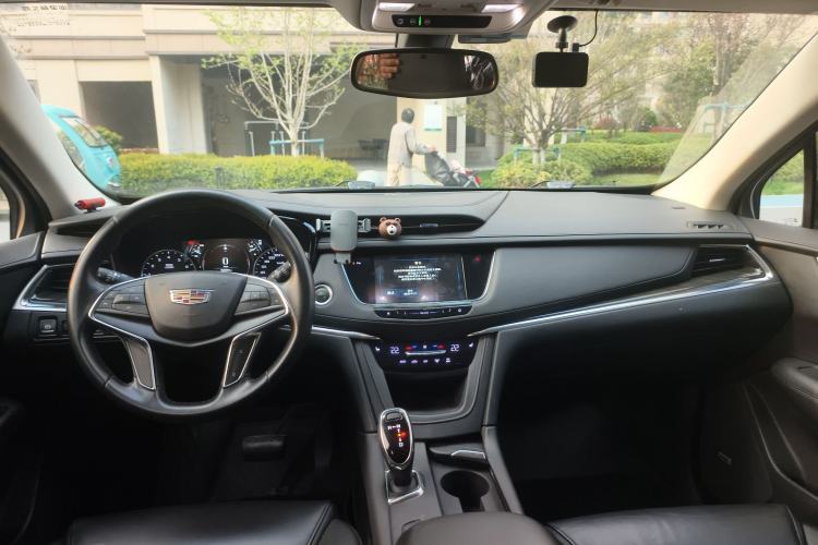 Used Cadillac XT5 2018 25T Luxury Model