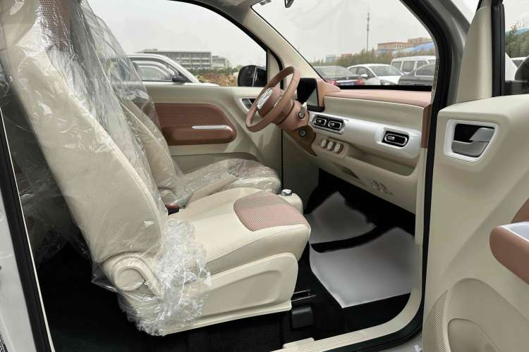 Used Wuling Hongguang MINIEV 2024 3rd Generation 215km Youth Edition