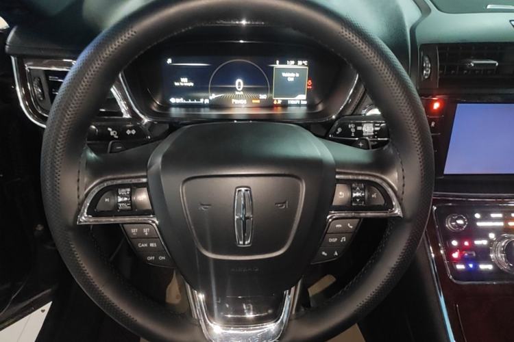Used Lincoln Continental 2019 2.0T Two-Wheel Drive Luxury Edition China VI Standard
