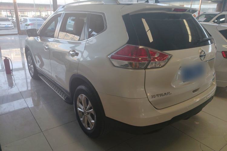 Used Nissan X-Trail 2014 2.5L CVT Luxury Edition 4WD Rear Left 45 Deg