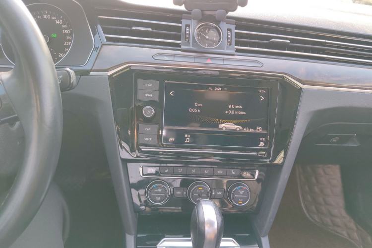 Used Volkswagen Magotan 2019 330TSI DSG Luxury Version China VI Standard