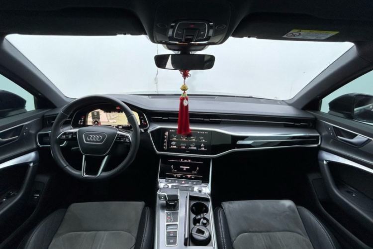 Used Audi A6L 2021 40 TFSI Luxury Dynamic Edition Interior 4