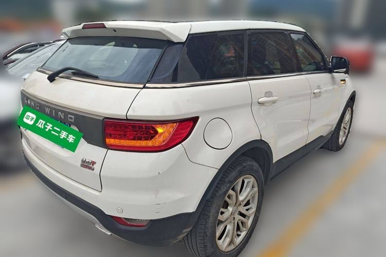 Used Land X7 2015 2.0T Panoramic Prestige Edition
