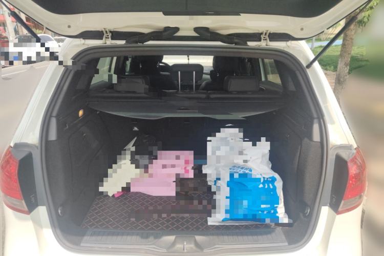 Used Mercedes-Benz B-Class 2017 B 200 Sport Edition Trunk