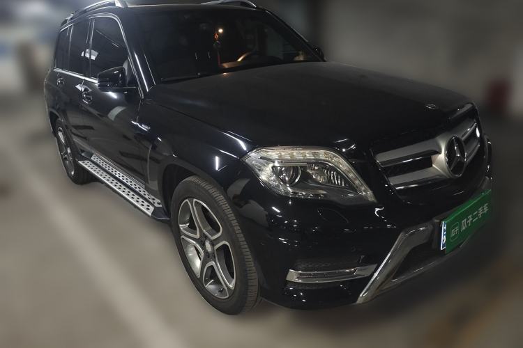 Used Mercedes-Benz GLK-Class 2015 GLK 300 4MATIC Fashion Edition Ultimate Version Front Right 45 Deg
