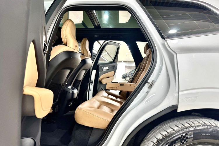 Used Volvo XC60 2019 T5 4x4 Smart Edition China V Standard