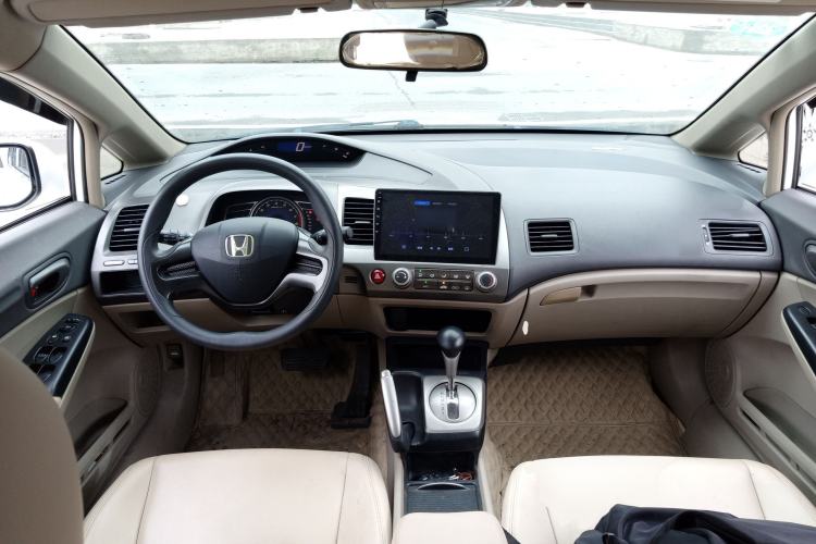 Used Honda Civic 2009 1.8L Automatic Classic Edition Center Console