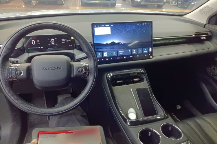 Used AION V 2024 Aion Tyrannosaurus 650 Smart Premium Edition