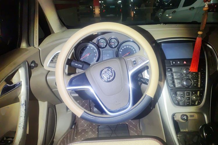 Used Buick GT 2013 GT 1.6L Manual Entry-Level Model Steering Wheel