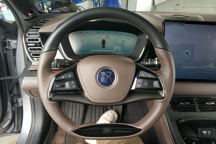 Used BYD Han 2022 EV Genesis Edition 610KM All-Wheel Drive Premium Model Steering Wheel