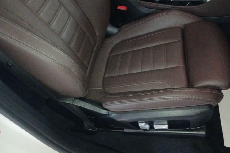 Used BMW X4 2021 xDrive 25i M Sport Package Right Front Seat