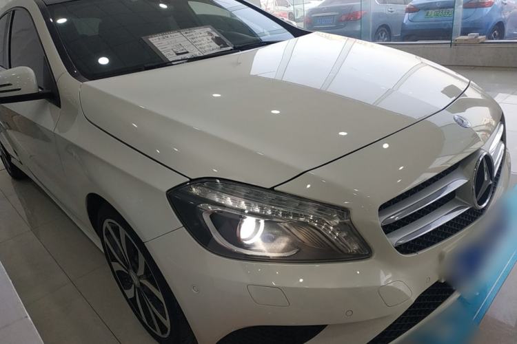 Used Mercedes-Benz A-Class (Import) 2015 A 200 Fashion Model