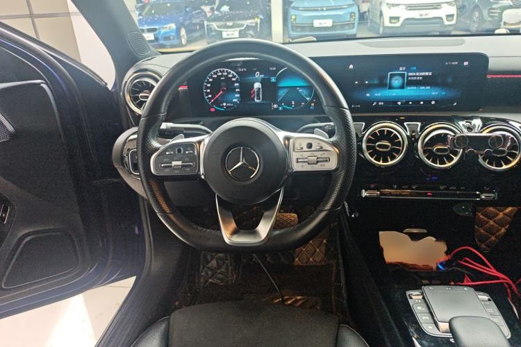 Used Mercedes-Benz A-Class 2020 Restyled A 200 L Sport Sedan Fashion Version
