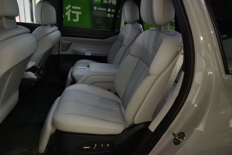 Used Nio ES8 2023 75 kWh Executive Edition
