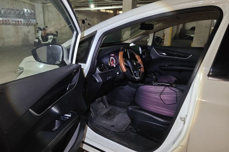 Used BYD Song MAX 2019 1.5T Automatic Smart Connect Prestige Model 6 Seats China VI Standard Driver Seat