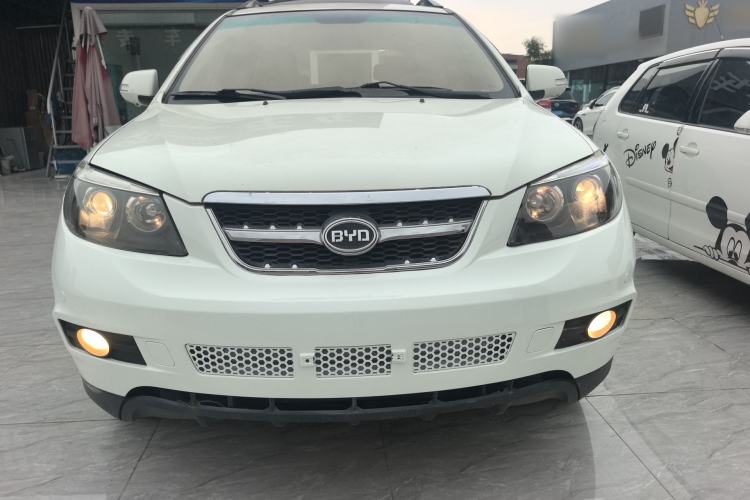 Used BYD S6 2014 2.4L Automatic Prestige 5-Seater
