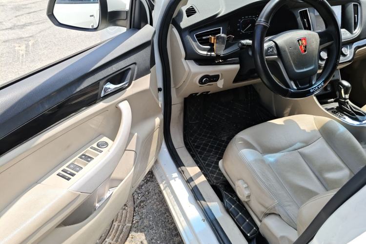 Used Roewe 360 2015 1.5L Automatic Luxury Edition
