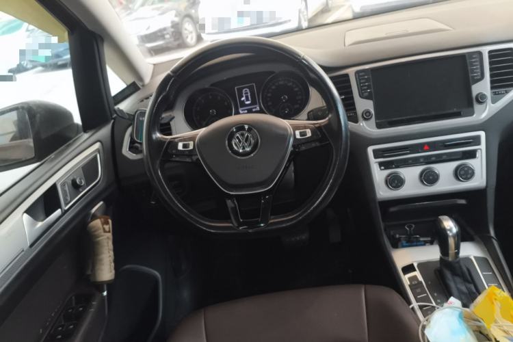 Used Volkswagen Golf Sportsvan 2016 230TSI Automatic Trend Edition
