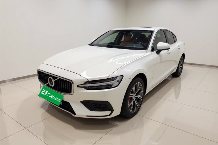 Used Volvo S60 2026 Model B4 Zhiyi Luxury Edition