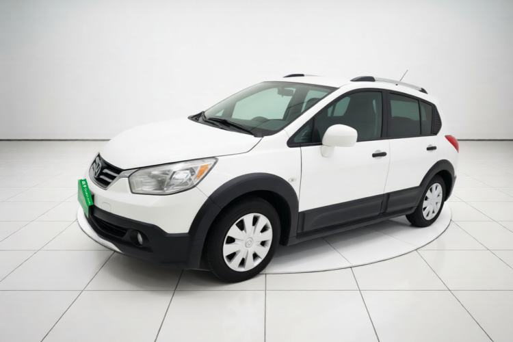 Used Venucia R50X 2015 1.6L Manual Trend Edition