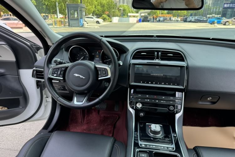 Used Jaguar XEL 2019 2.0T 200 PS Luxury Edition
